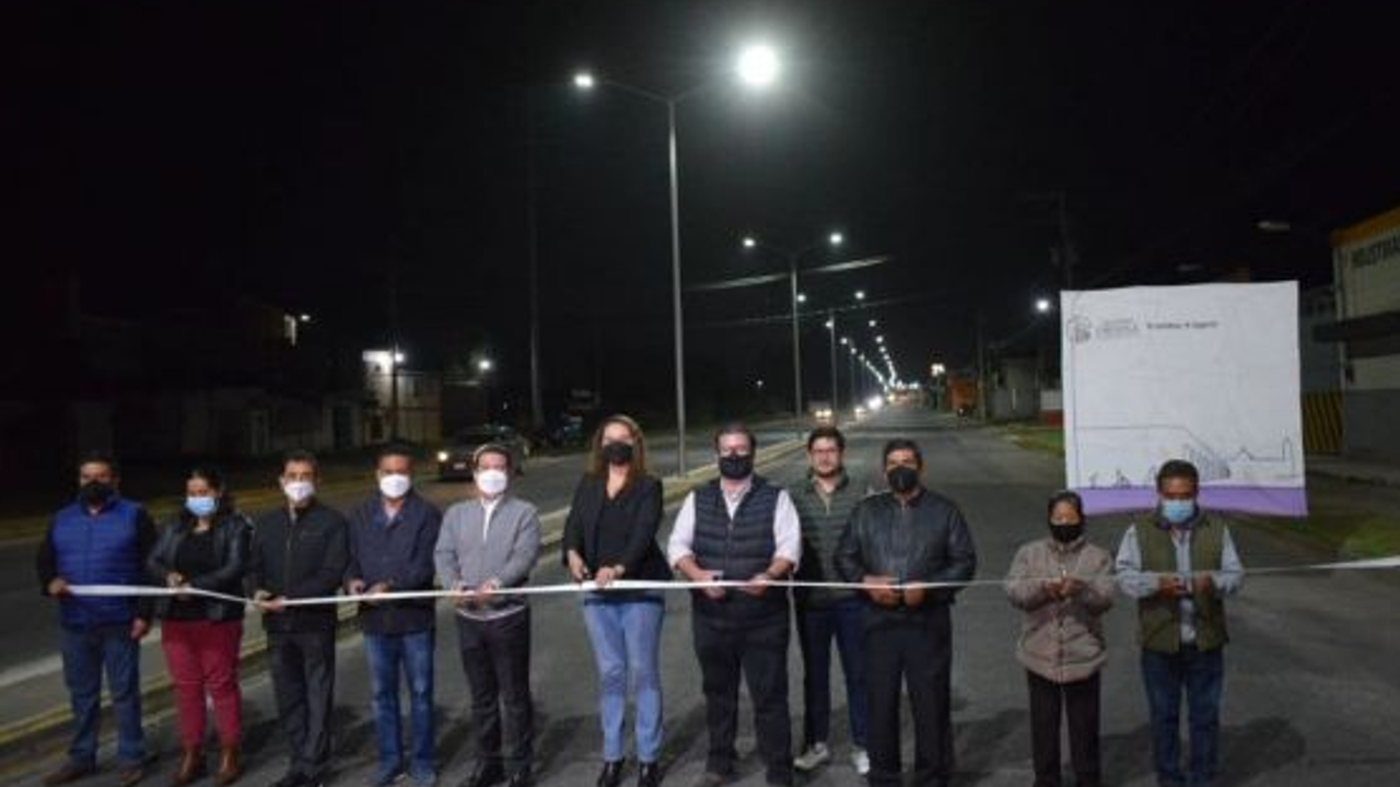 Por: Cortesía Ayuntamiento de San Pedro Cholula hizo entrega de la segunda etapa de la rehabilitación del alumbrado de la Carretera Federal México-Puebla