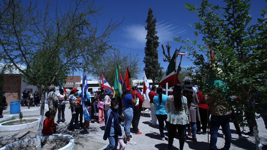 Por: Cortesía Recrearon Migrantes en la frontera México - EEUU la Pasión de Cristo