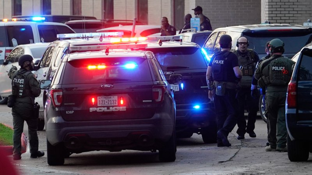 Hieren a 12 personas durante tiroteo en centro comercial en EEUU