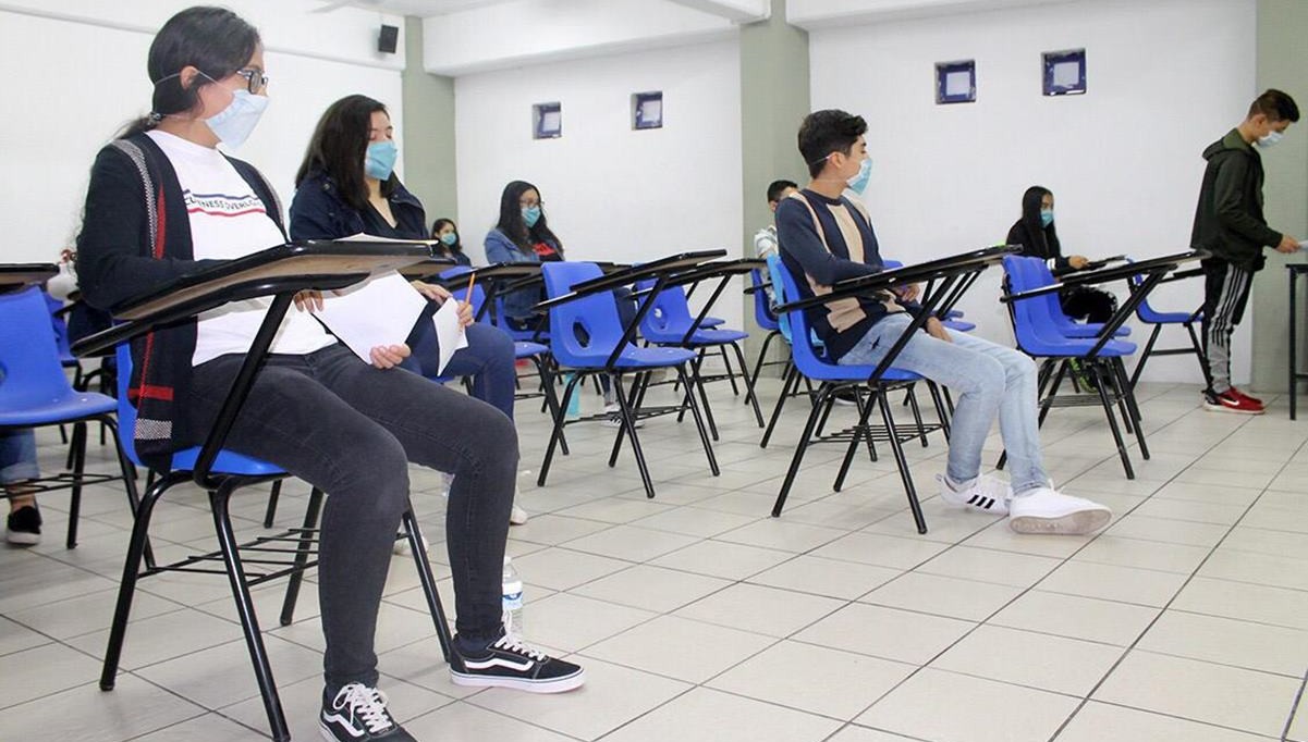 Por: Cortesía Estudiantes deben estar vacunados antes de retomar cien por ciento de clases presenciales: Académica