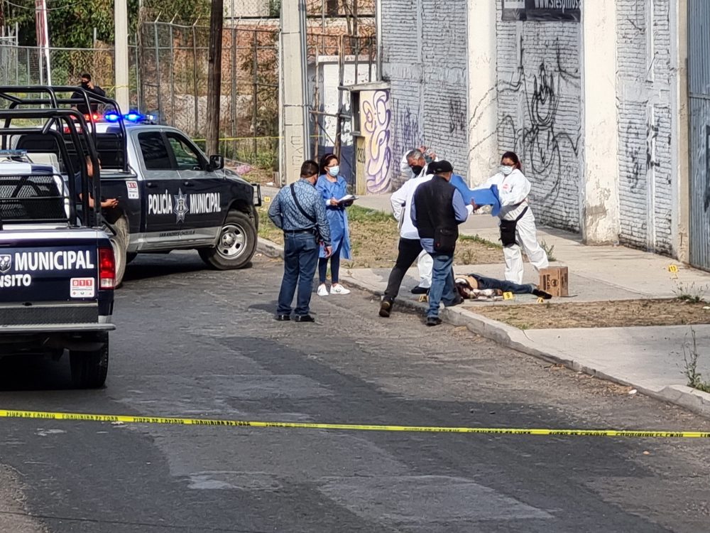 Asalto a metros del puente de la UDLAP deja un muerto 