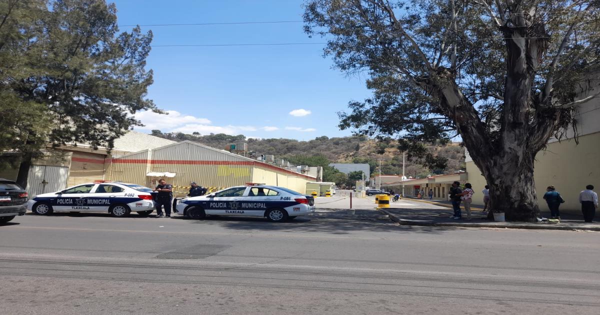 Asaltan banco en centro comercial de Tlaxcala