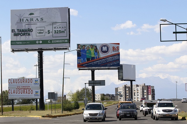 Por: Cortesía Identifican mil espectaculares irregulares en la ciudad