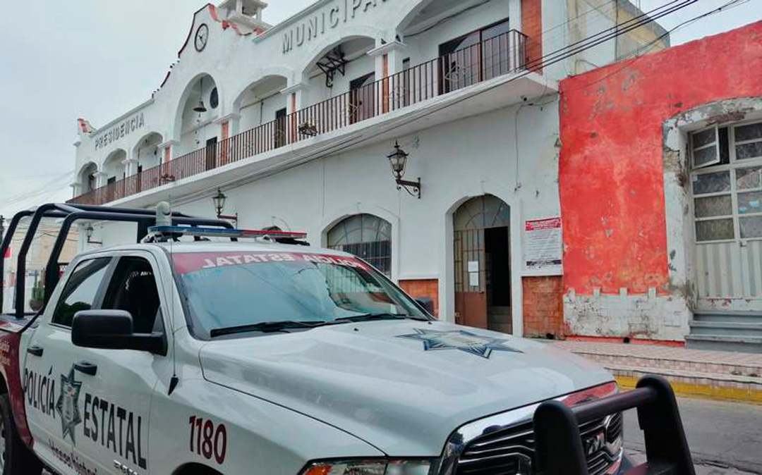 Por: Cortesía En Tecamachalco encuentran a un hombre sin vida al interior de un vehículo