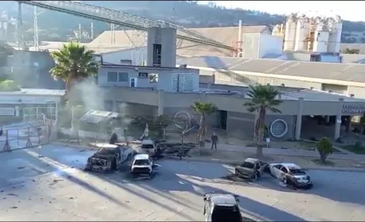 Por: Cortesía Confirma Hidalgo 8 muertos y 11 heridos por enfrentamiento en planta de Cooperativa Cruz Azul en Tula