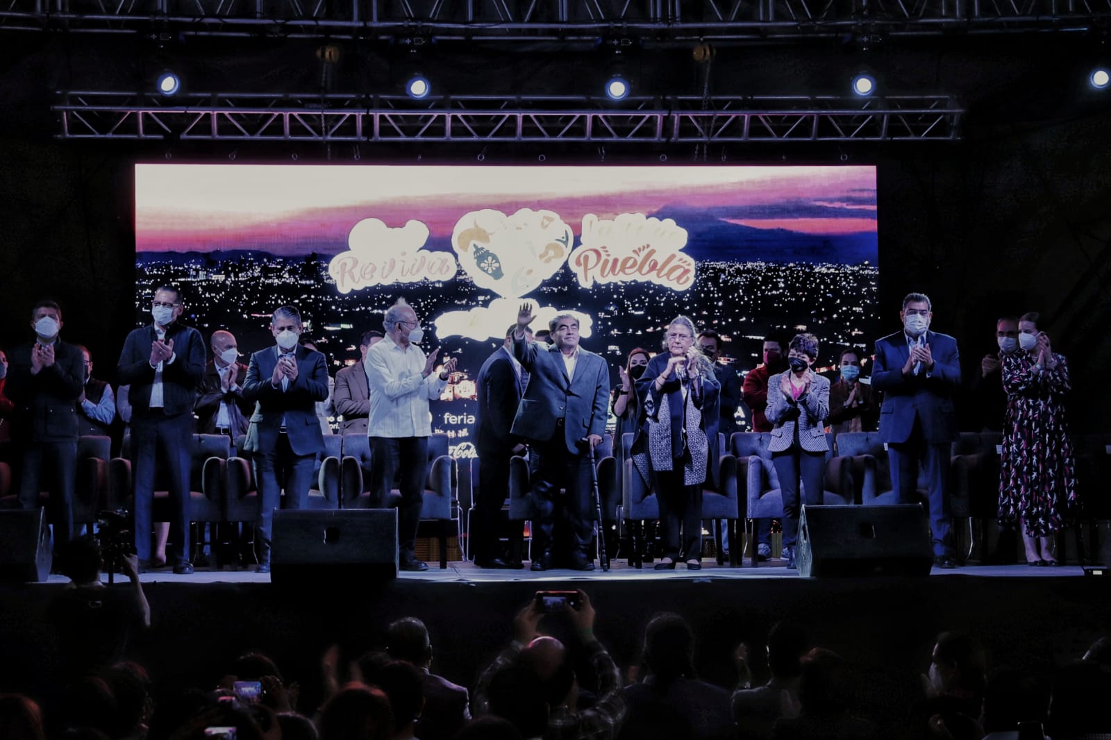 Dio inicio la feria de puebla con espectáculo de pirotecnia, Los Mascabrothers y concierto de Marc Anthony