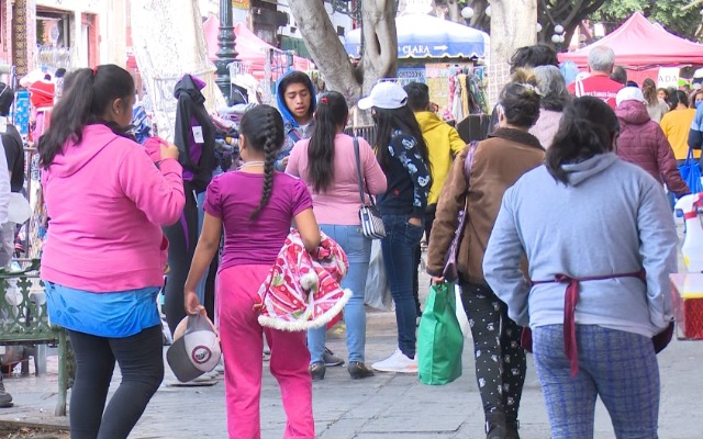 Covid-19 en Puebla estaría pasando de enfermedad pandémica a endémica, estima Salud