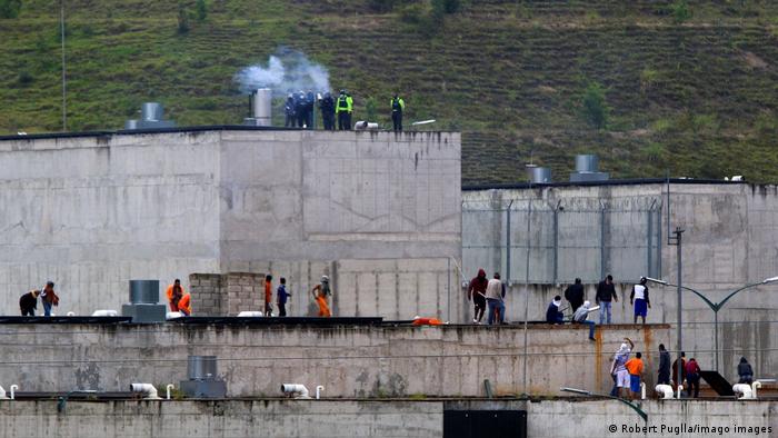 Por: Cortesía Al menos contabilizan a 20 reos muertos tras enfrentamiento en prisión de Ecuador