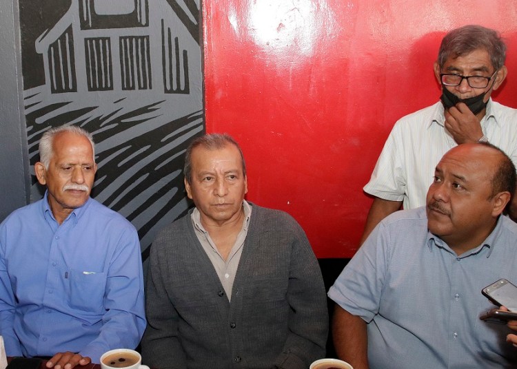 Voceadores piden dialogo antes el retiro de casetas de periódicos