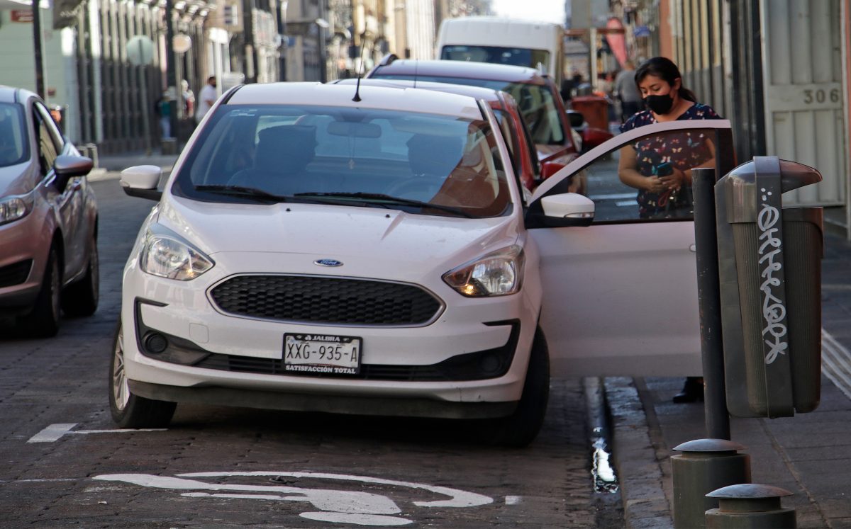 Por: Cortesía Eduardo Rivera llama a conducir con responsabilidad