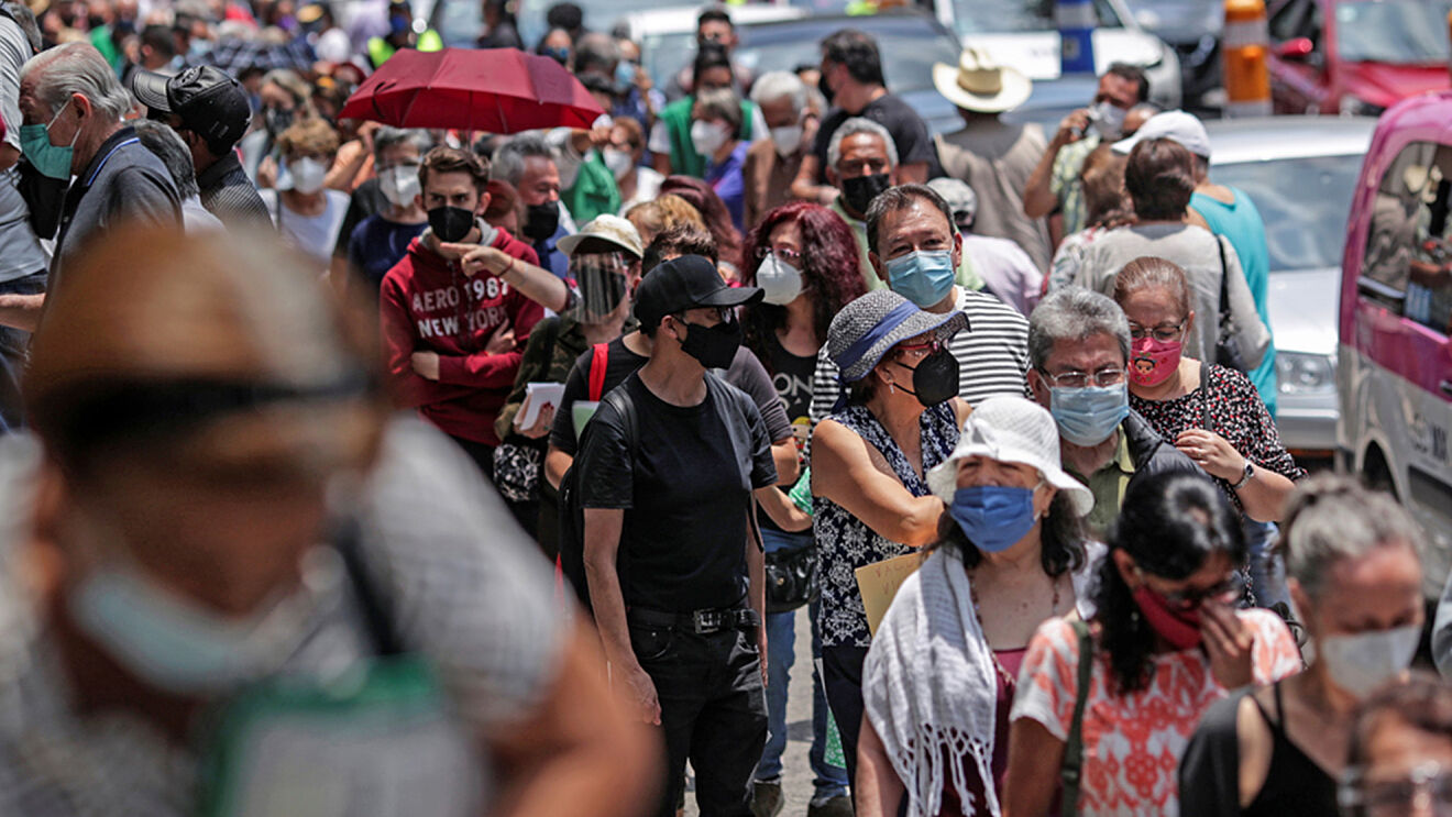 Por: Cortesía México suma el último día13 mil 313 contagios y 71 defunciones por Covid-19