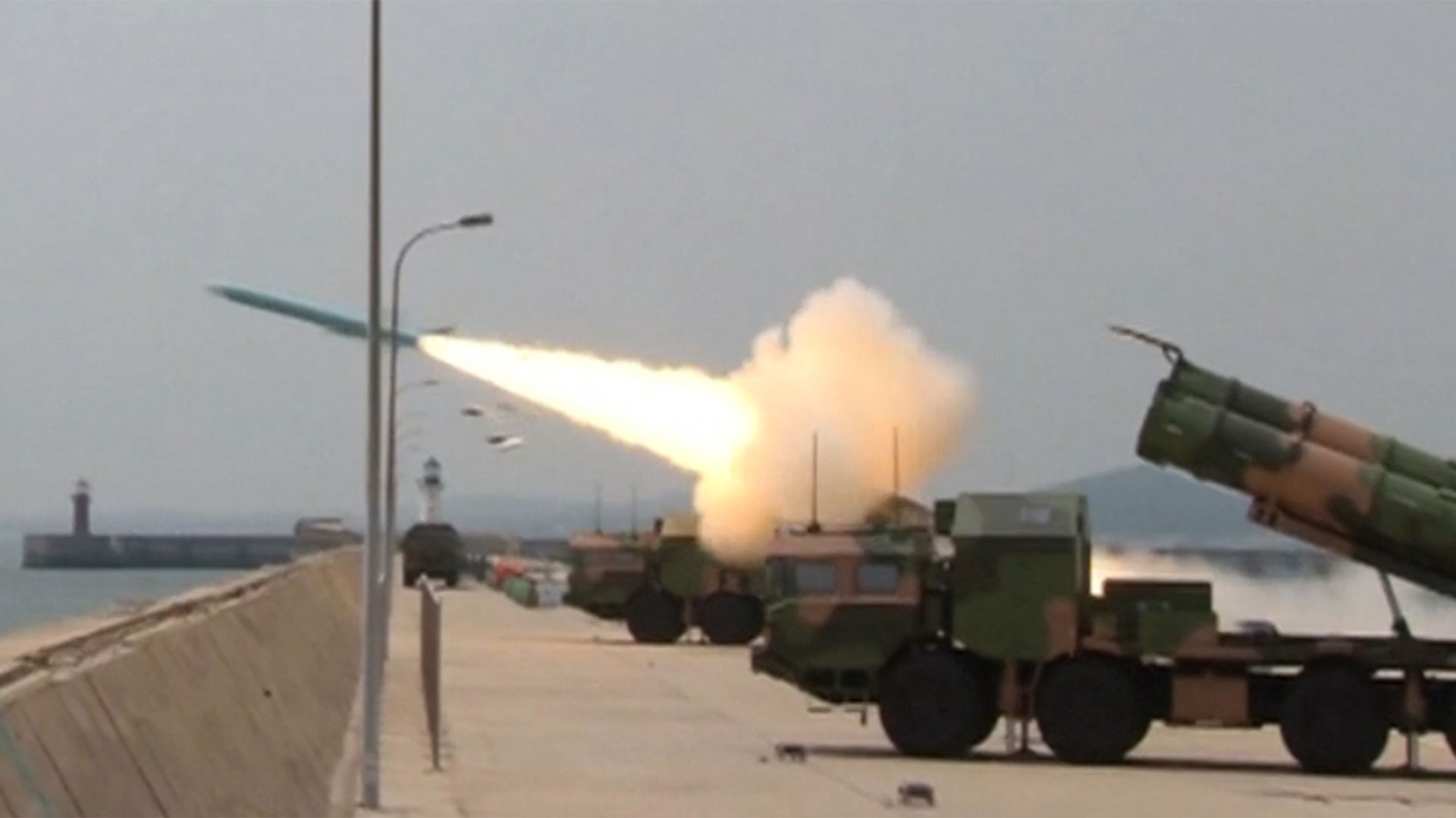 Por: Cortesía China y Taiwán realizan ejercicios militares paralelos y aumenta la tensión