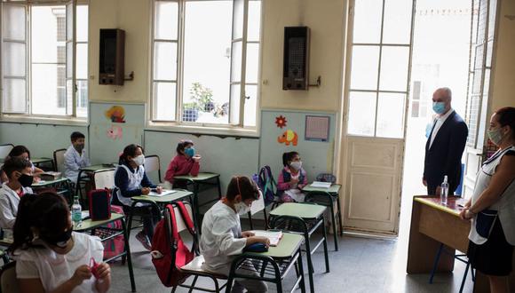 Protocolos covid se mantienen en escuelas