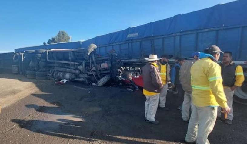 Por: Cortesía Unidad de la Guardia Nacional provoca aparatoso accidente en la autopista Puebla - Amozoc (Vídeo)