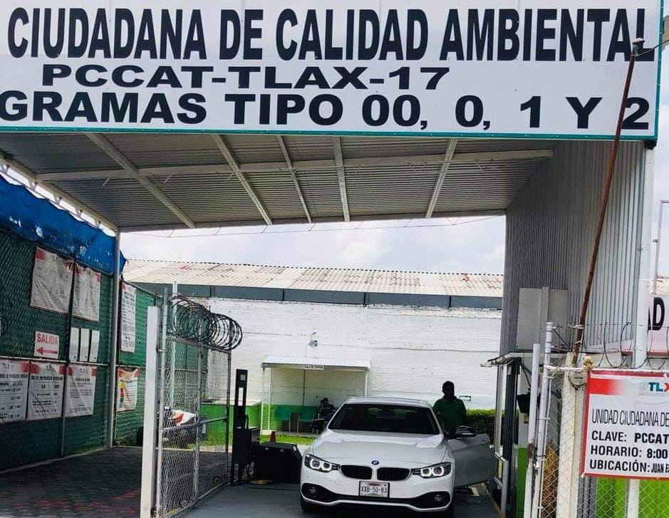 Celebran tlaxcaltecas prohibición a poblanos para verificar en el estado