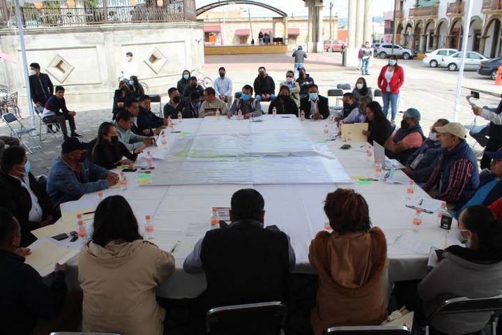 Por: Cortesía Autoridades llevan a cabo mesa de trabajo publica en Contla para tratar problemas de la comunidad