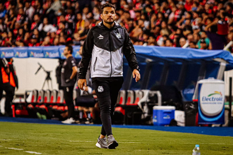 Nicolás Larcamón reconoce la urgencia del Puebla de seguir sumando