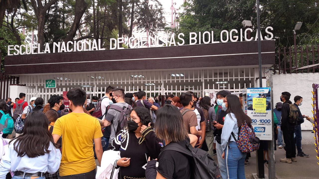 Por: Cortesía Entran a paro indefinido 3 escuelas del IPN; acusan a directora de desvío de recursos
