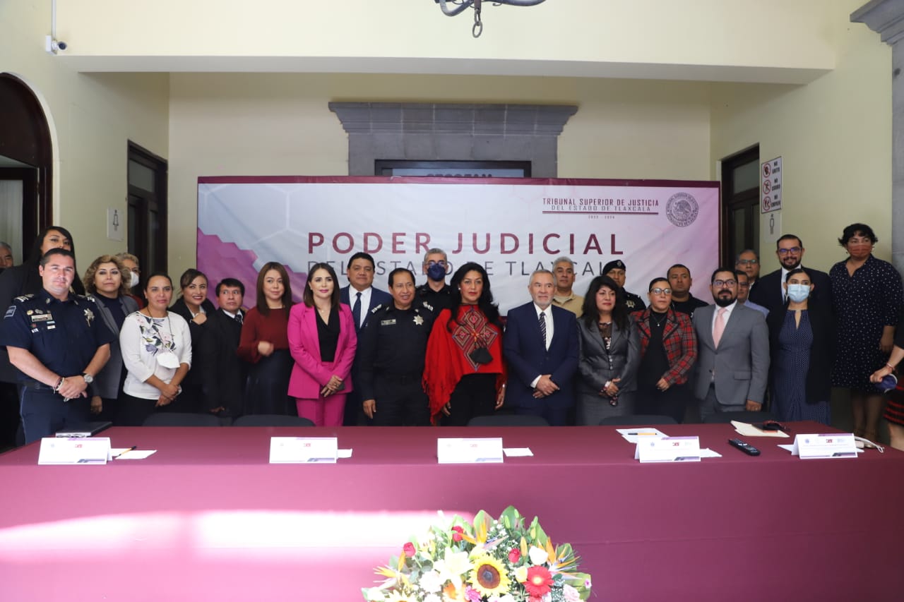 Firman convenio SSC, TSJE y PGJE para capacitación de personal