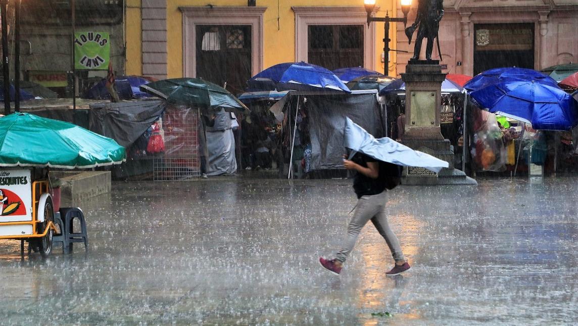Por: Cortesía Este jueves se esperan lluvias intensas en Chiapas, Oaxaca, Tabasco y Veracruz por onda tropical 24