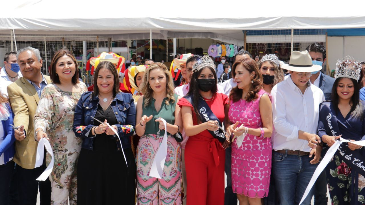 Por: Cortesía Paola Angon inauguró la 72ª Feria de Cholula