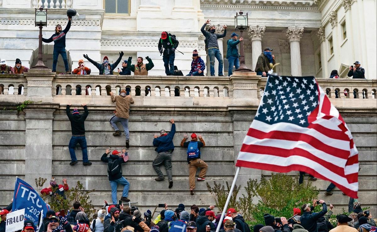 Por: Cortesía Sentencian a más de cuatro años de prisión a Joshua Pruitt, asaltante del Capitolio en EEUU