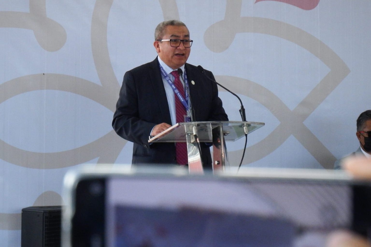 Reitera SEPE que no se debe obligar a comprar uniformes escolare