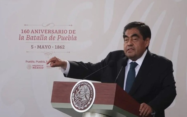 Barbosa rechaza legislar para sancionar ataques con ácido a mujeres de Puebla