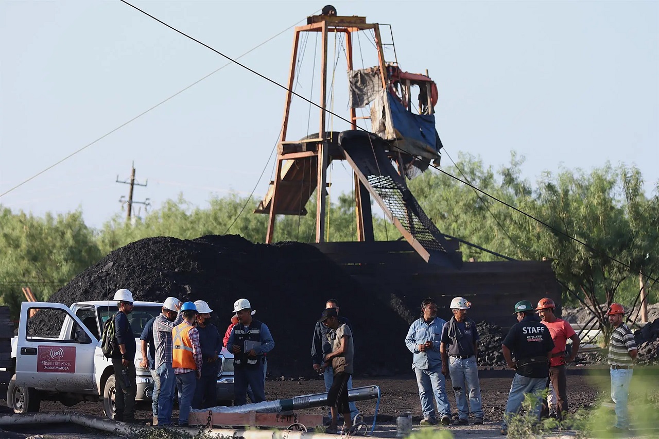 Por: Cortesía Ya han pasado 48 horas desde que los mineros quedaron atrapados en pozo de Coahuila; prevalece la incertidumbre por encontrarlos con vida