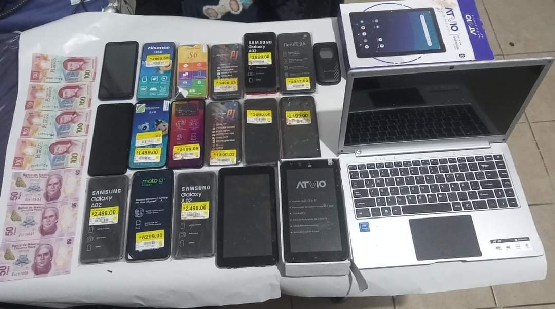 Frustran robo a tienda departamental, en Zacatelco