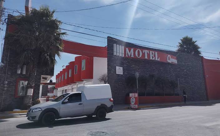 Por: Cortesía Hallan a pareja sin vida dentro de una habitación del motel Queens en la colonia Guadalupe Hidalgo