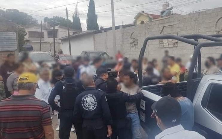 Por: Cortesía Salvan de linchamiento a presunto ladrón en Huactzinco