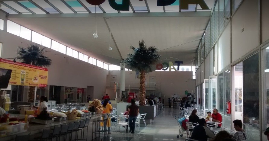 Por: Cortesía Pide Eduardo Rivera a ambulantes tomar espacios disponibles en Mercados de Sabores y el Carmen