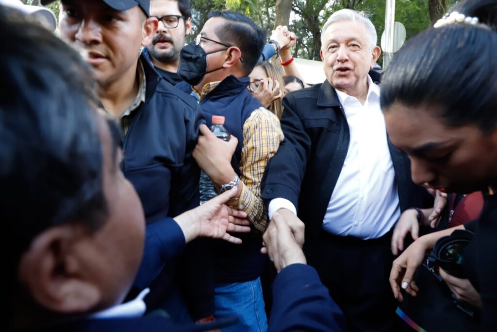 Por: Cortesía Miguel Barbosa marchó junto a AMLO por última vez el pasado 27 de noviembre