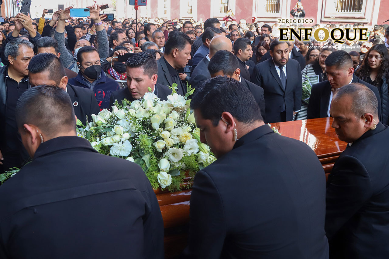 Por: Periódico Enfoque Estos son los funcionarios y gobernadores presentes en el homenaje a Miguel Barbosa