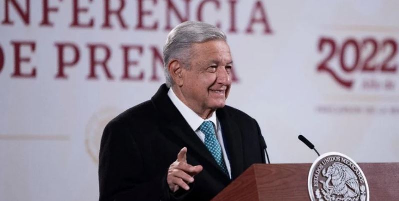 Mexicanos varados en Perú: AMLO afirma que se están haciendo los trámites para traerlos de regreso