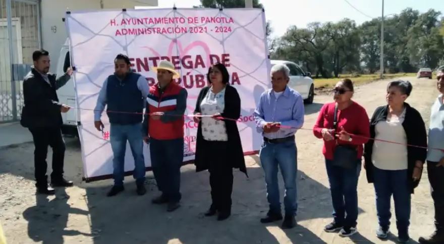 Alcaldesa de Panotla entrega obra de impacto en San Jorge Tezoquipan