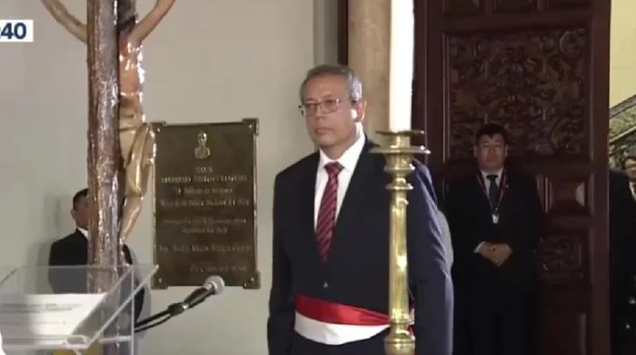 Exigen que el premier Pedro Angulo se pronuncie sobre fallecidos por represión en Perú