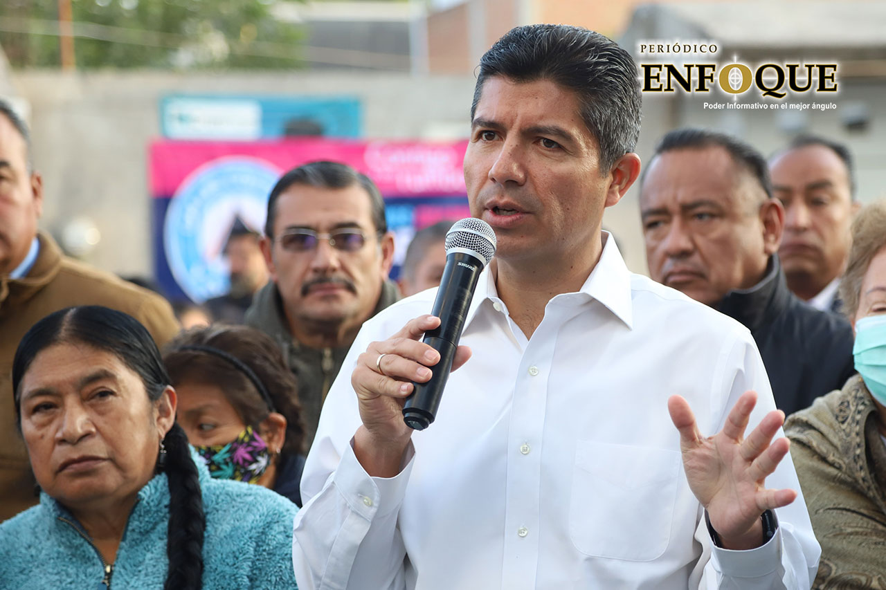 Por: Periódico Enfoque Eduardo Rivera guarda distancia en conflicto PAN-Congreso del Estado