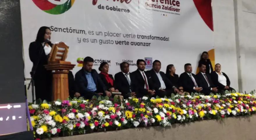 Alcaldesa de Sanctórum de Lázaro Cárdenas presenta su primer informe de gobierno