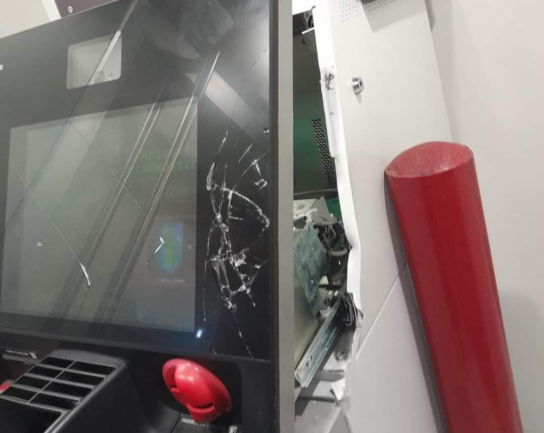 Por: Cortesía Sujetos intentan hacerse de su navidad tras intentar asaltar cajero en Apetatitlán