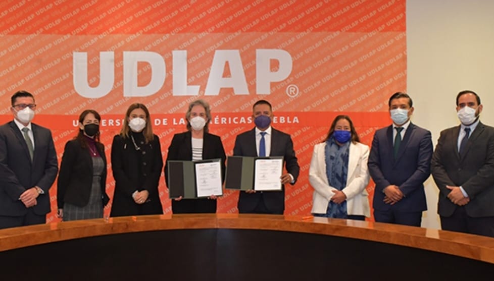 San Andrés Cholula y UDLAP signan convenio pro educación trabajadores del ayuntamiento