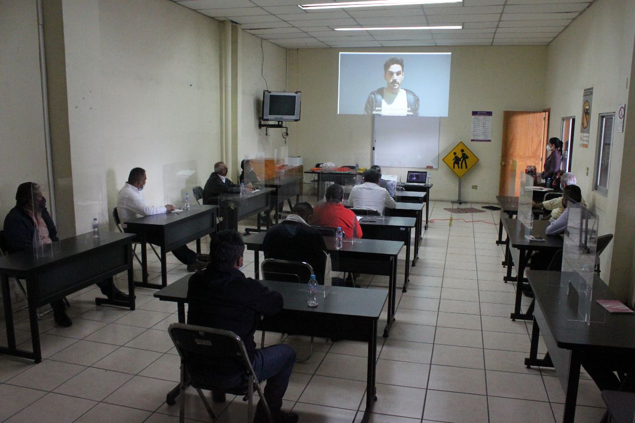 Reforzó SMyT capacitación de operadores del transporte público para evitar accidentes viales