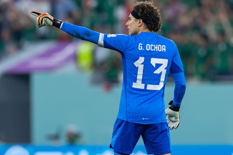 Por: Cortesía Revelan el “modesto” sueldo que recibirá Memo Ochoa en el Salernitana