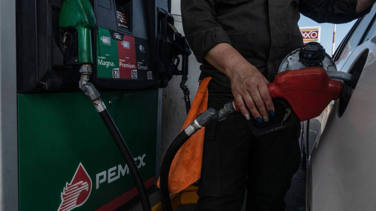 Por: Cortesía AMLO asegura que precios de gasolinas y diésel bajaron en su administración