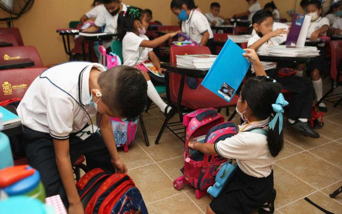 Muere maestra de primaria después de recibir 18 puñaladas