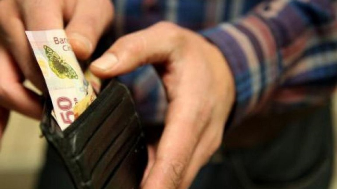 Disminuye el número de trabajadores que ganan más de 2 salarios mínimos: CEESP