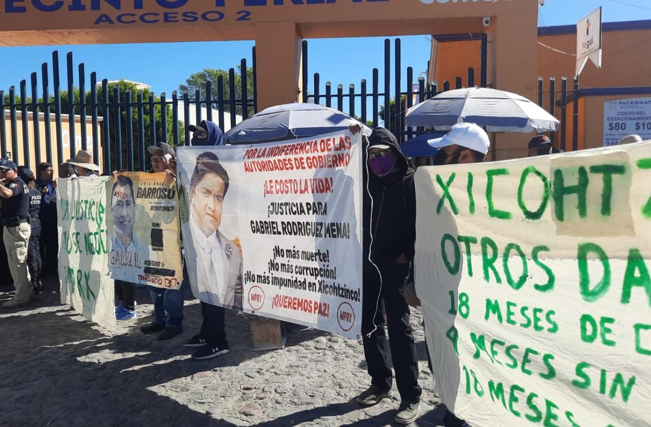 Por: Cortesía Pueblo de Xicohtzinco hizo acto de presencia durante informe de gobierno