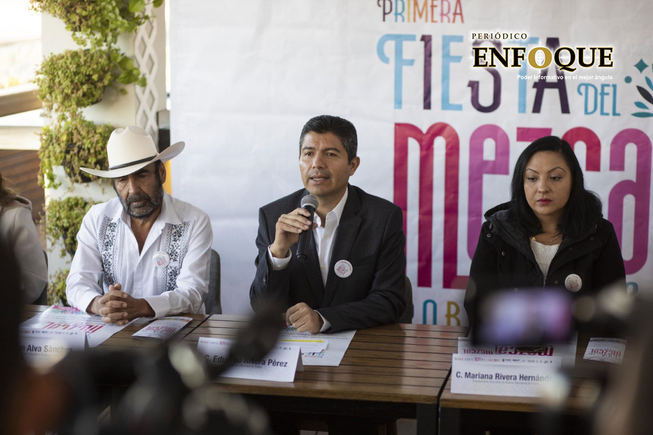 Eduardo Rivera se disculpa con familiares de los ejecutados en Totimehuacan