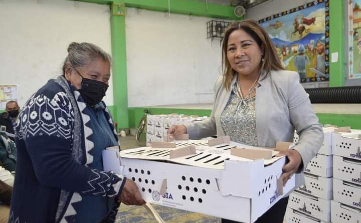 Por: Cortesía  Amaxac de Guerrero entrega paquetes de especias a familias locales